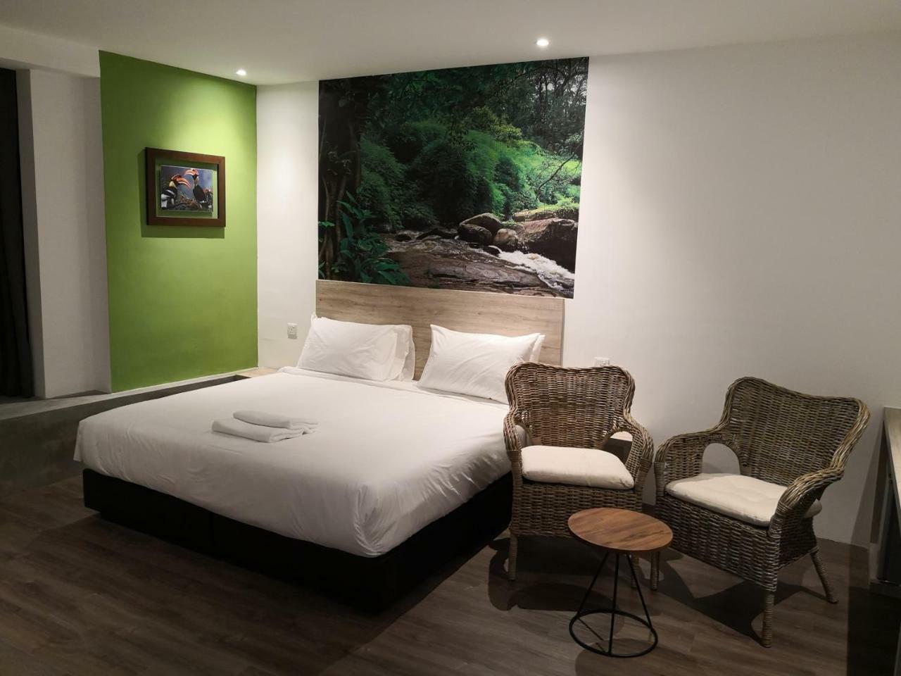 H Boutique Hotel Xplorer Loke Yew Kuala Lumpur Bagian luar foto