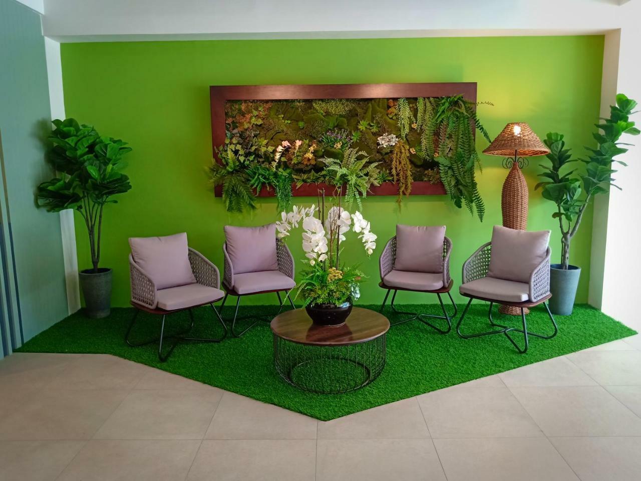 H Boutique Hotel Xplorer Loke Yew Kuala Lumpur Bagian luar foto