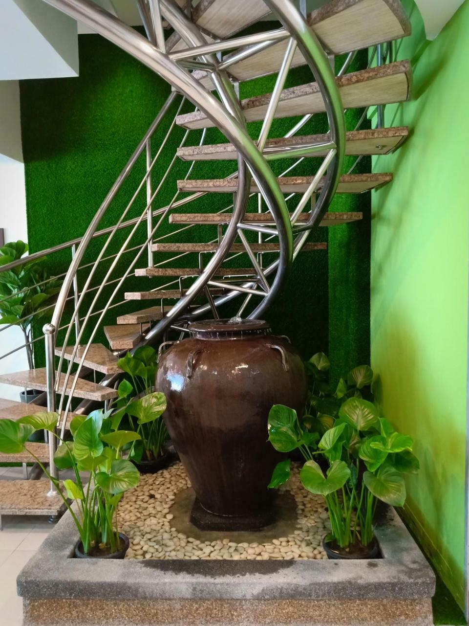 H Boutique Hotel Xplorer Loke Yew Kuala Lumpur Bagian luar foto