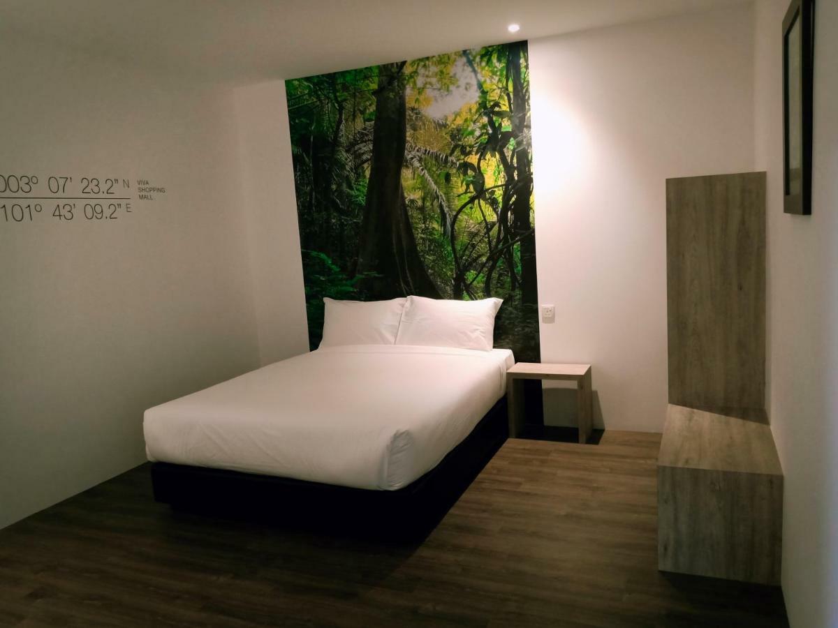 H Boutique Hotel Xplorer Loke Yew Kuala Lumpur Bagian luar foto
